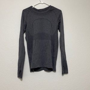 Lululemon gray long sleeve Swifty size 10